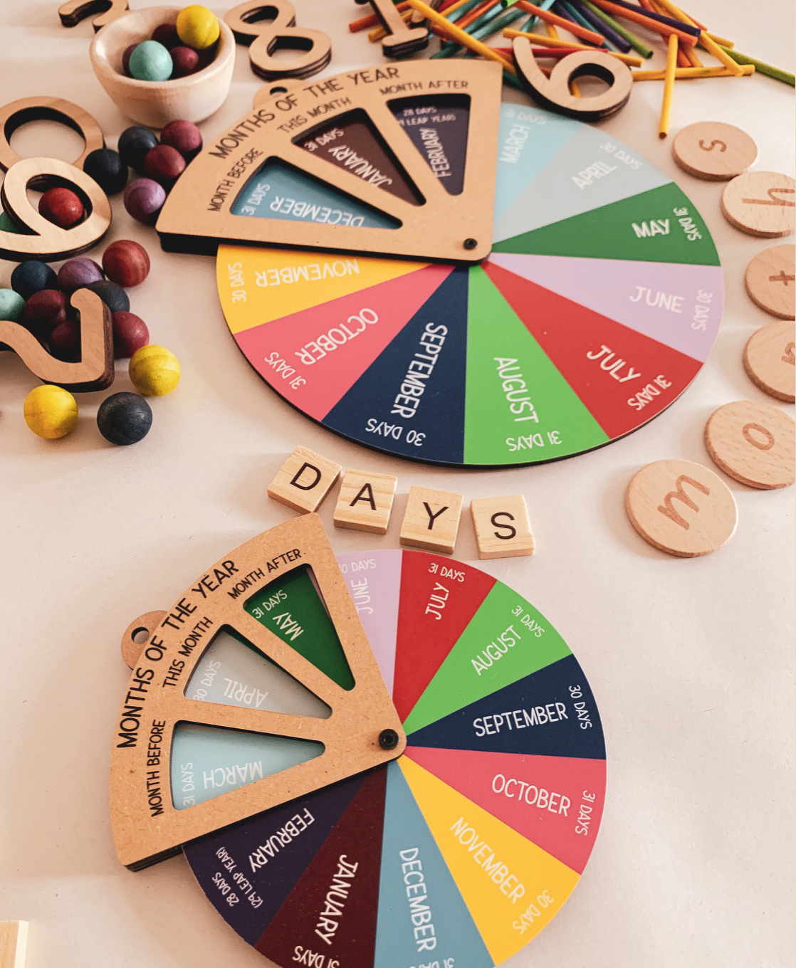 Reloj giratorio DIY - Meses del año - Herramienta digital para niños