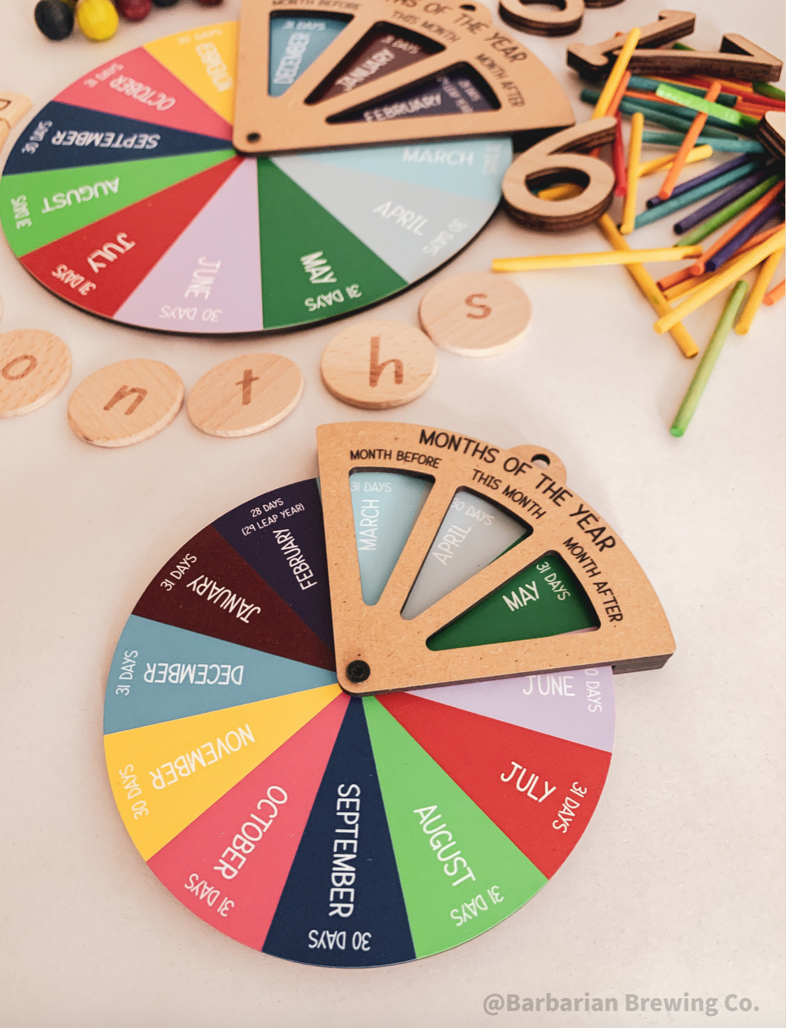 Reloj giratorio DIY - Meses del año - Herramienta digital para niños