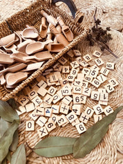 Wooden Number Tiles – 100 Pieces: Educational tool with 100 wooden number tiles, great for counting, math games, and early learning activities.