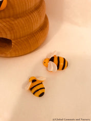 Resin Bees – Life Cycle Craft Supplies: Small resin bee set perfect for teaching insect life cycles, fairy garden crafts, or nature-themed play.