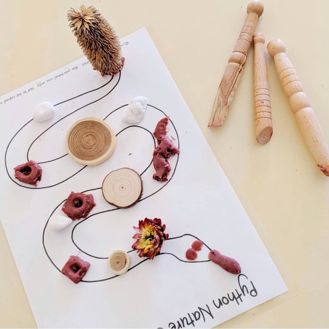 Wooden Craft Tools Set: Three-piece set for sensory play and modelling.