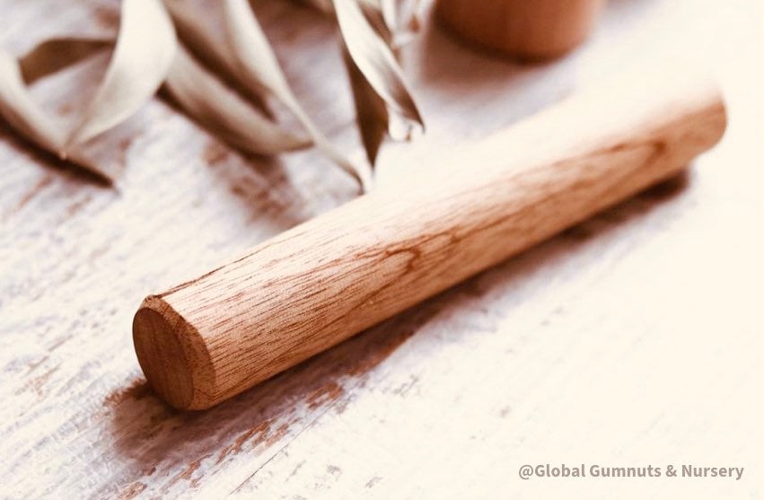 Natural Wooden Rolling Pin: 19.5cm rolling pin for baking or crafting.