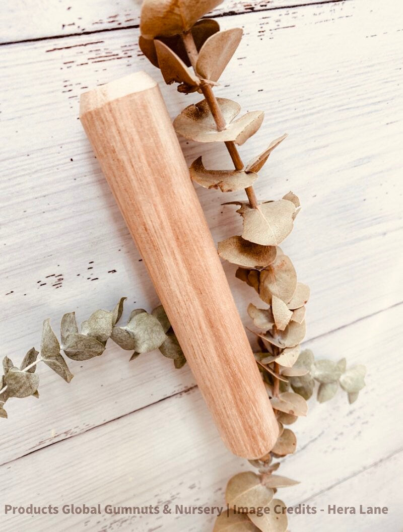 Natural Wooden Rolling Pin: 19.5cm rolling pin for baking or crafting.