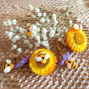 Resin Bees – Life Cycle Craft Supplies: Small resin bee set perfect for teaching insect life cycles, fairy garden crafts, or nature-themed play.