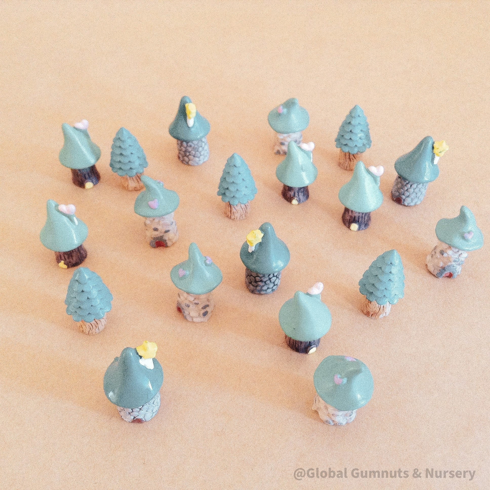 mini green tree fairy house figurines: whimsical resin treehouse figures for fairy gardens.