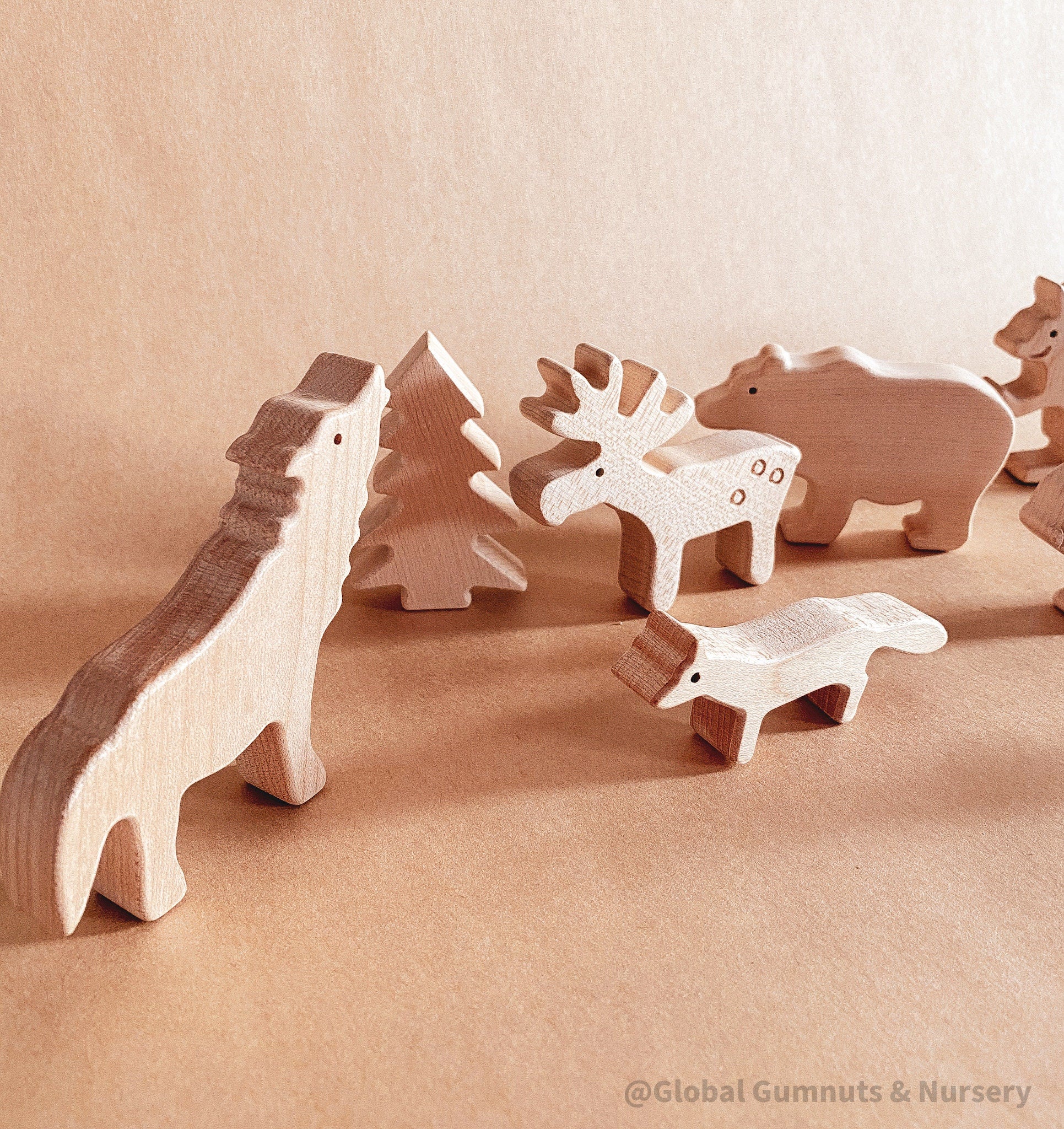 Birch Wood Forest Animal Play Set: 8-piece wooden set featuring woodland creatures.
