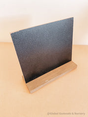 Mini chalkboard and wooden stand (13x15cm), perfect for notes, messages, or creative play.