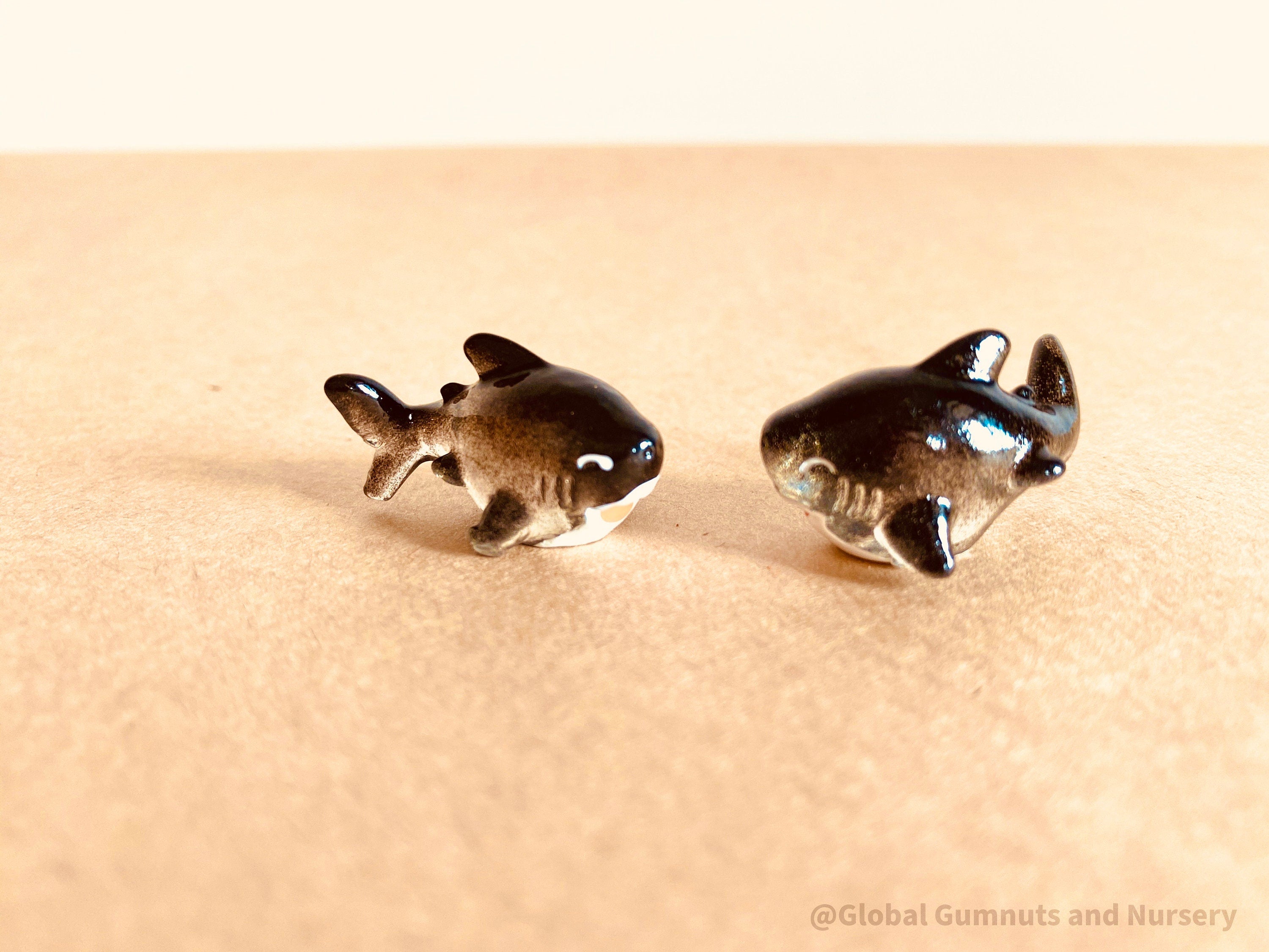 Tiny Resin Black Sharks: Miniature black resin sharks, perfect for arts, crafts, cake toppers, and fairy garden decorations.