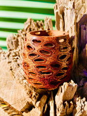 Single Hollow Tea Light – Banksia Flowers: Natural hollow tea light holder, inspired by banksia flowers, bringing charm to any setting.
