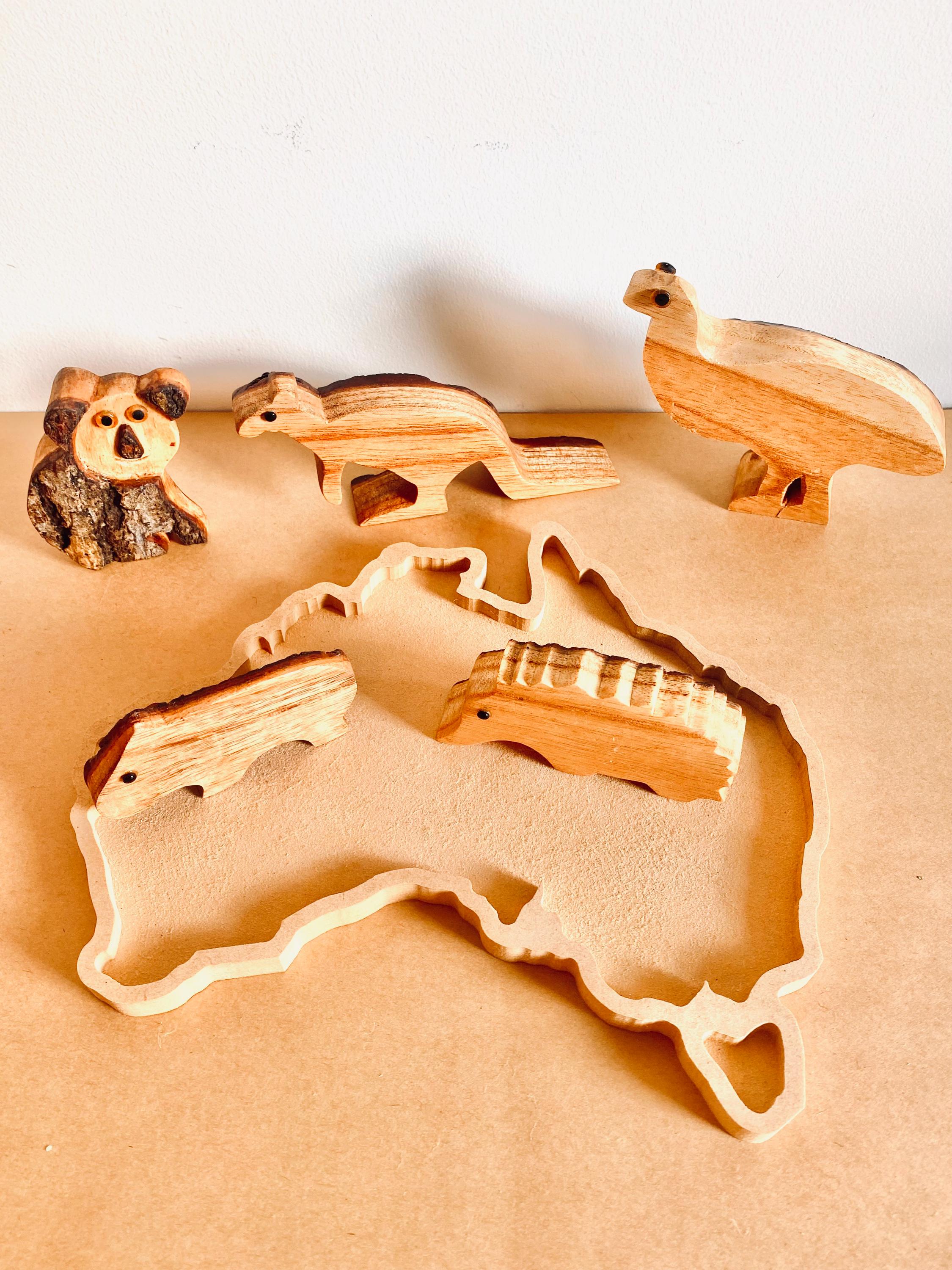 Australian Wooden Animal Set: Five-piece wooden Australian animal collection.