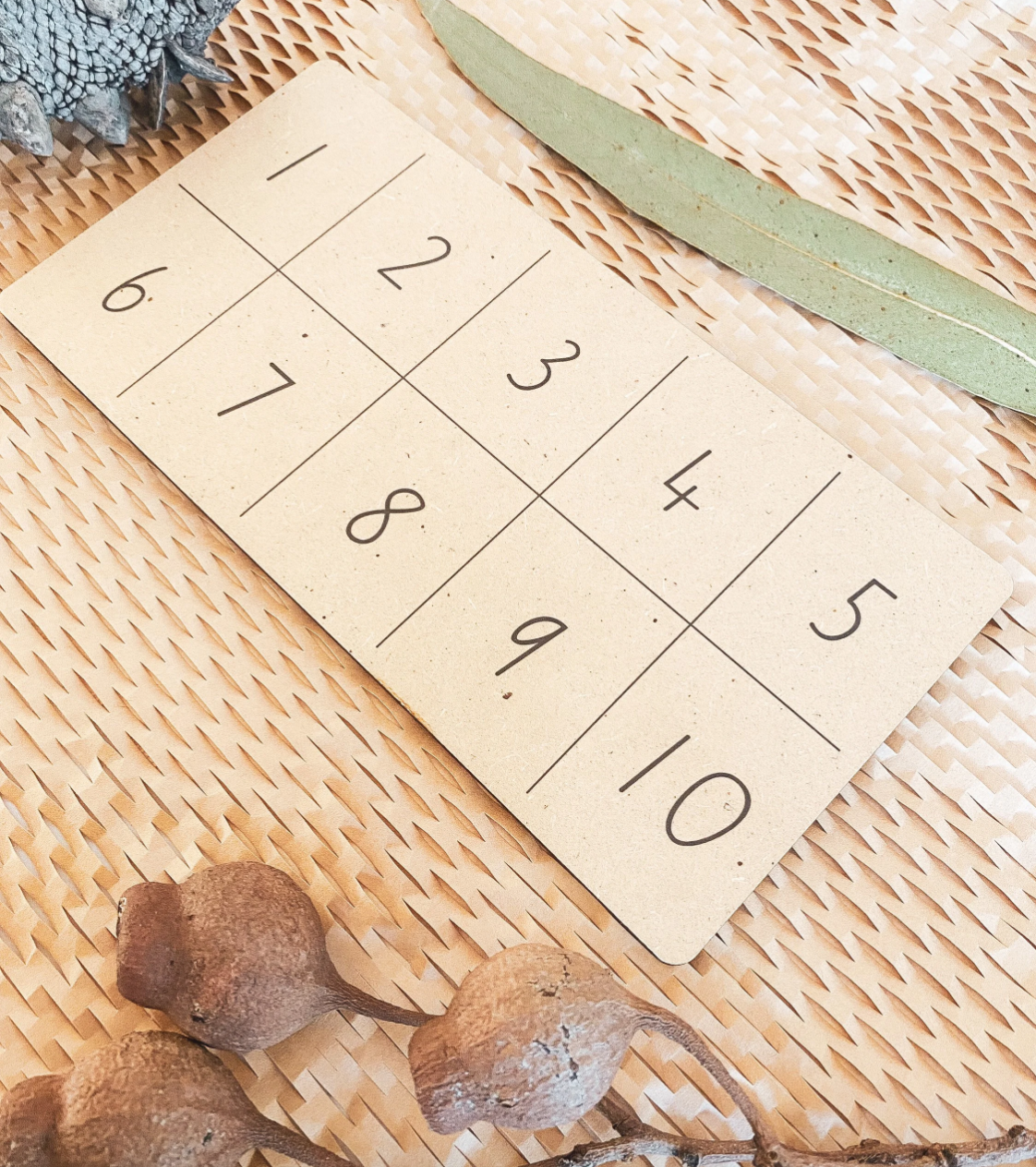 Tableau TENS numéroté en bois