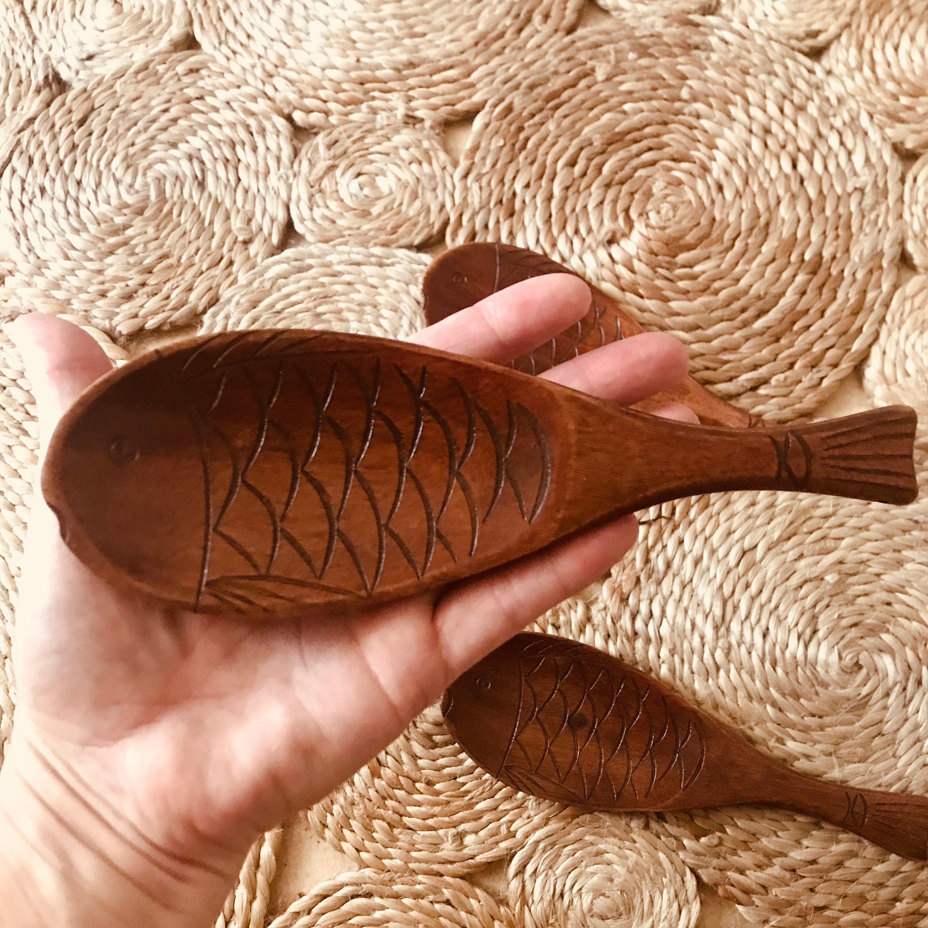Wooden Fish Spoon: Sensory tool shaped like a fish for scooping and play.