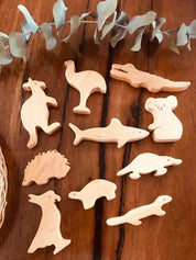 australian wood animals set: 10 wooden australian animals for creative play and learning.