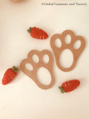 Felt Carrots: Handmade felt carrots for Easter decor and pretend play.