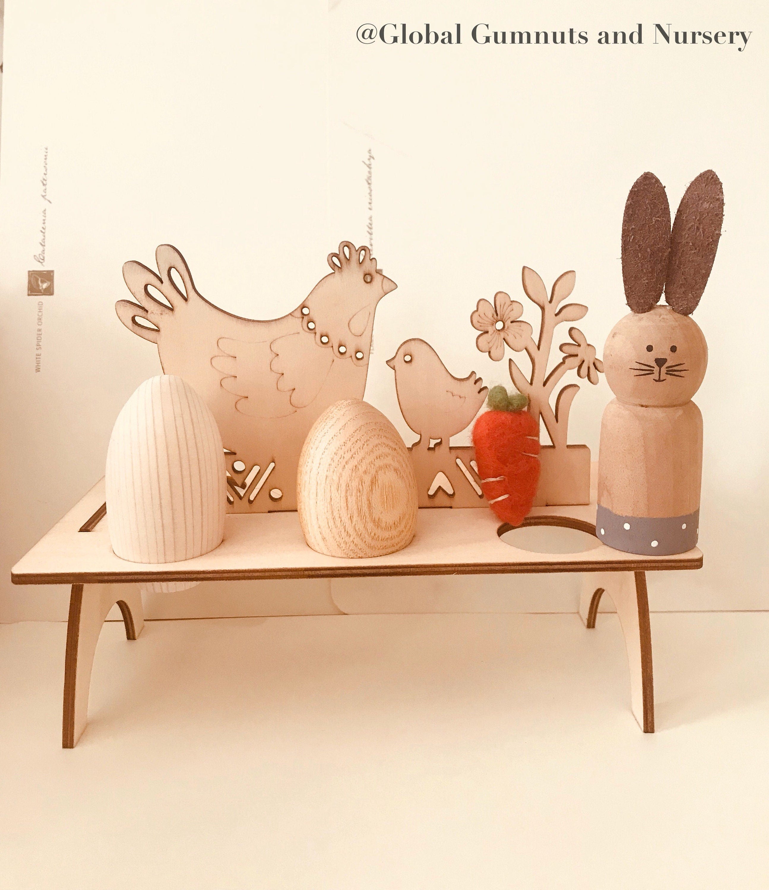 Felt Carrots: Handmade felt carrots for Easter decor and pretend play.