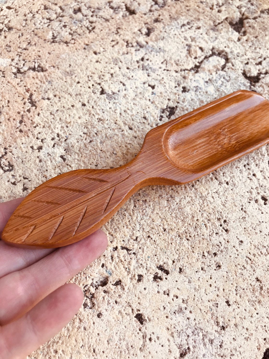 Natural Leaf Flat Scooper: Flat wooden scoop for sensory exploration.