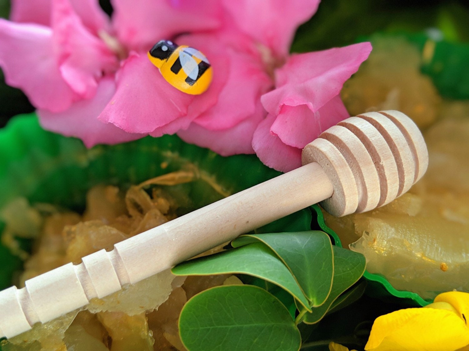 Oval honey spoon stick (10cm), a unique pattern creator for your kitchen or crafts.
