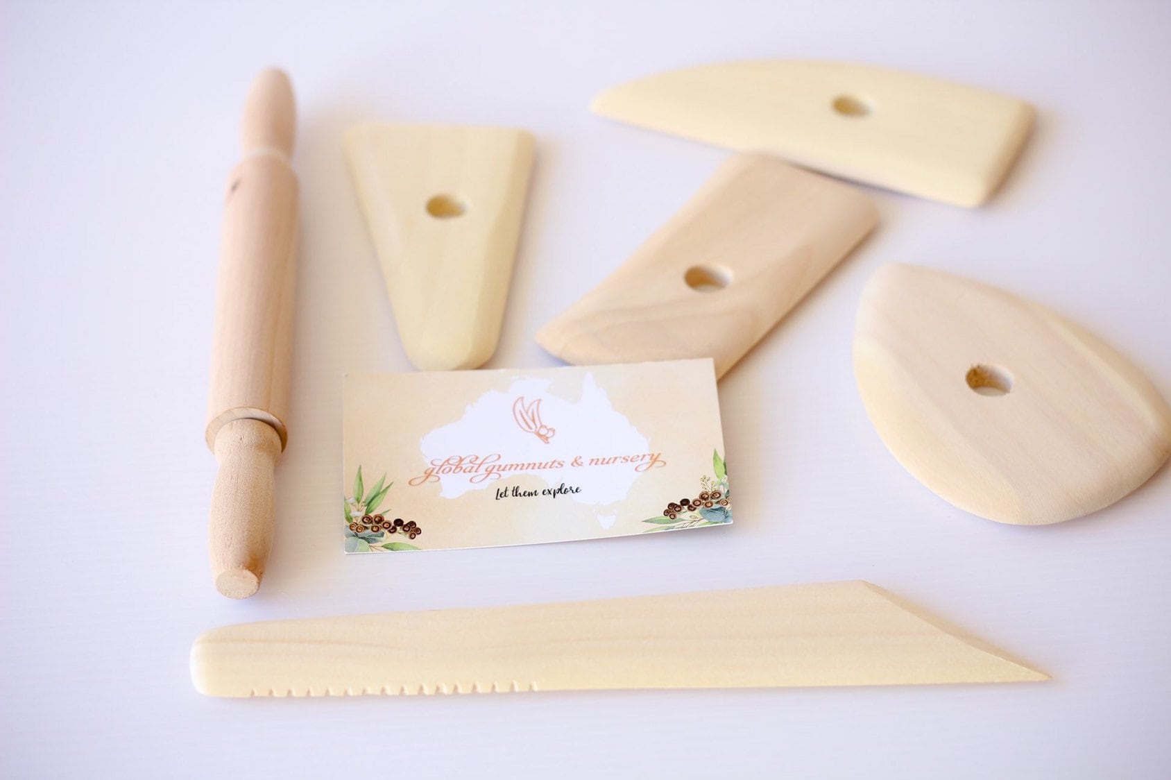 Deluxe Modelling Tool Set: Comprehensive play dough tool set for creative fun.