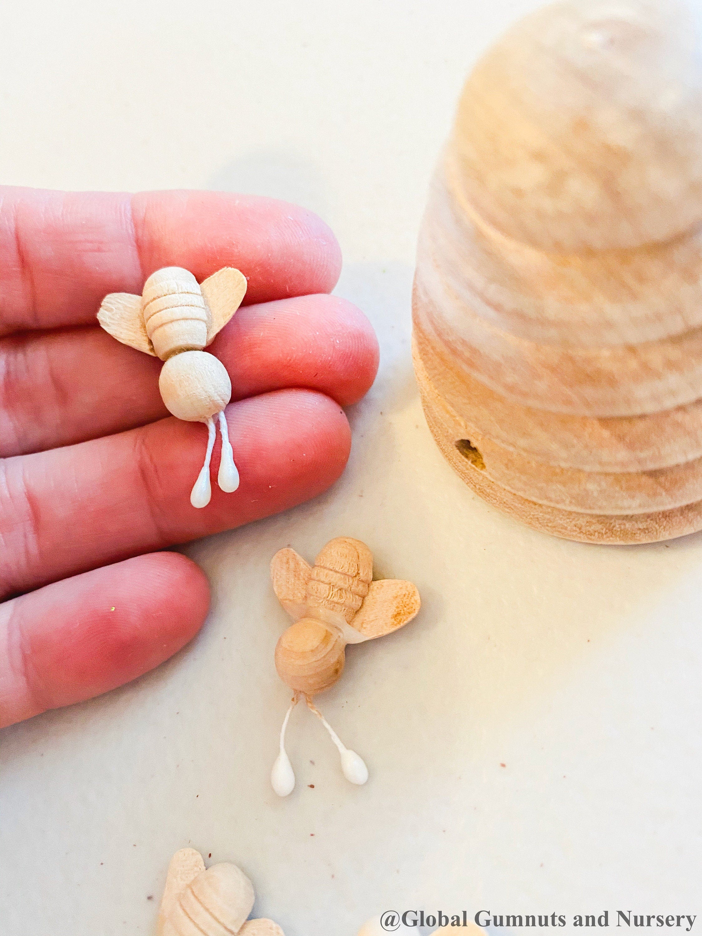 Mini Wooden Beehive: Small wooden beehive decoration, perfect for a natural display, no hole for hanging.