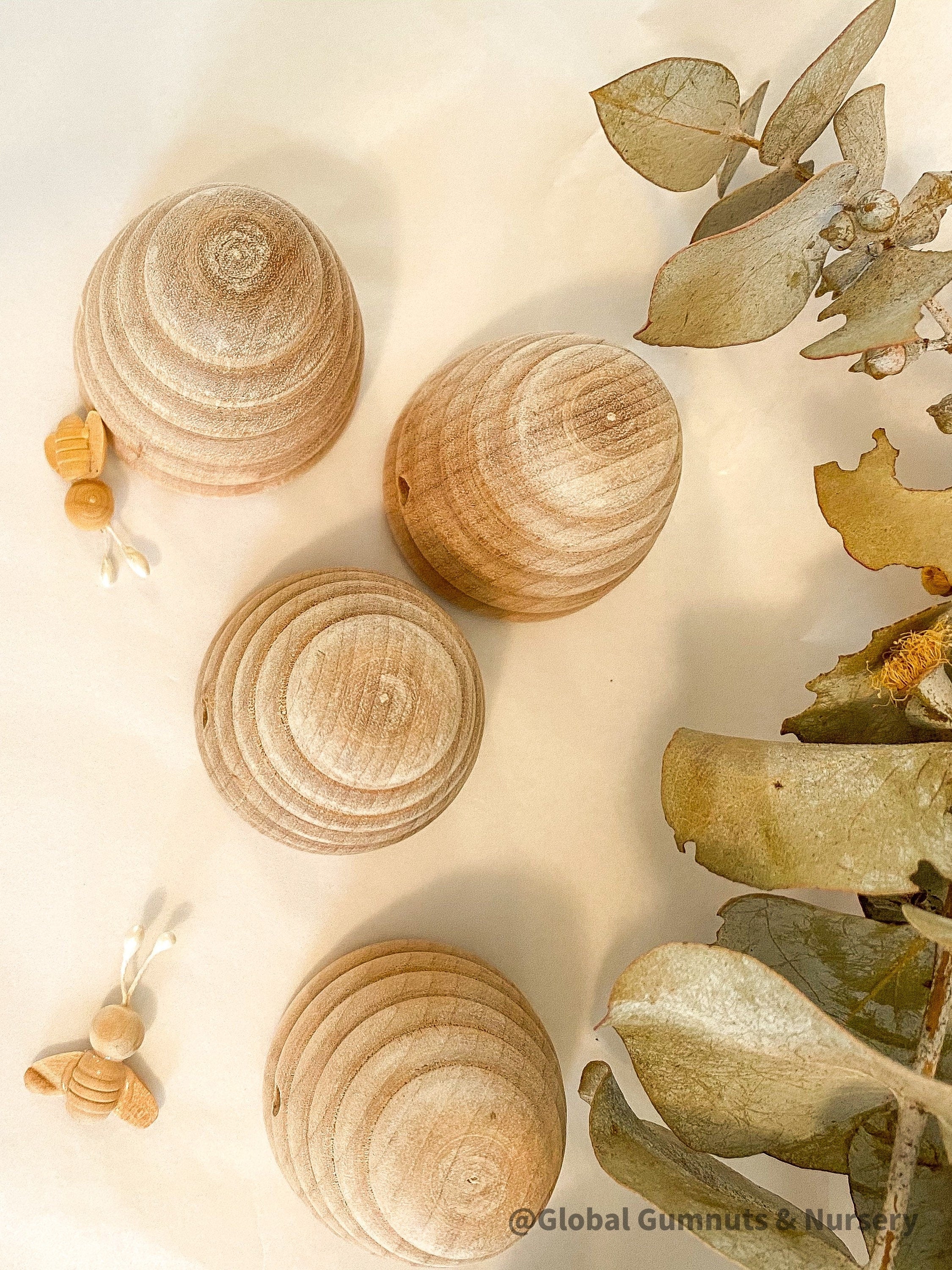 Mini Wooden Beehive: Small wooden beehive decoration, perfect for a natural display, no hole for hanging.