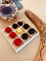 Cruces y círculos de fieltro con temática aborigen | 9 compartimentos