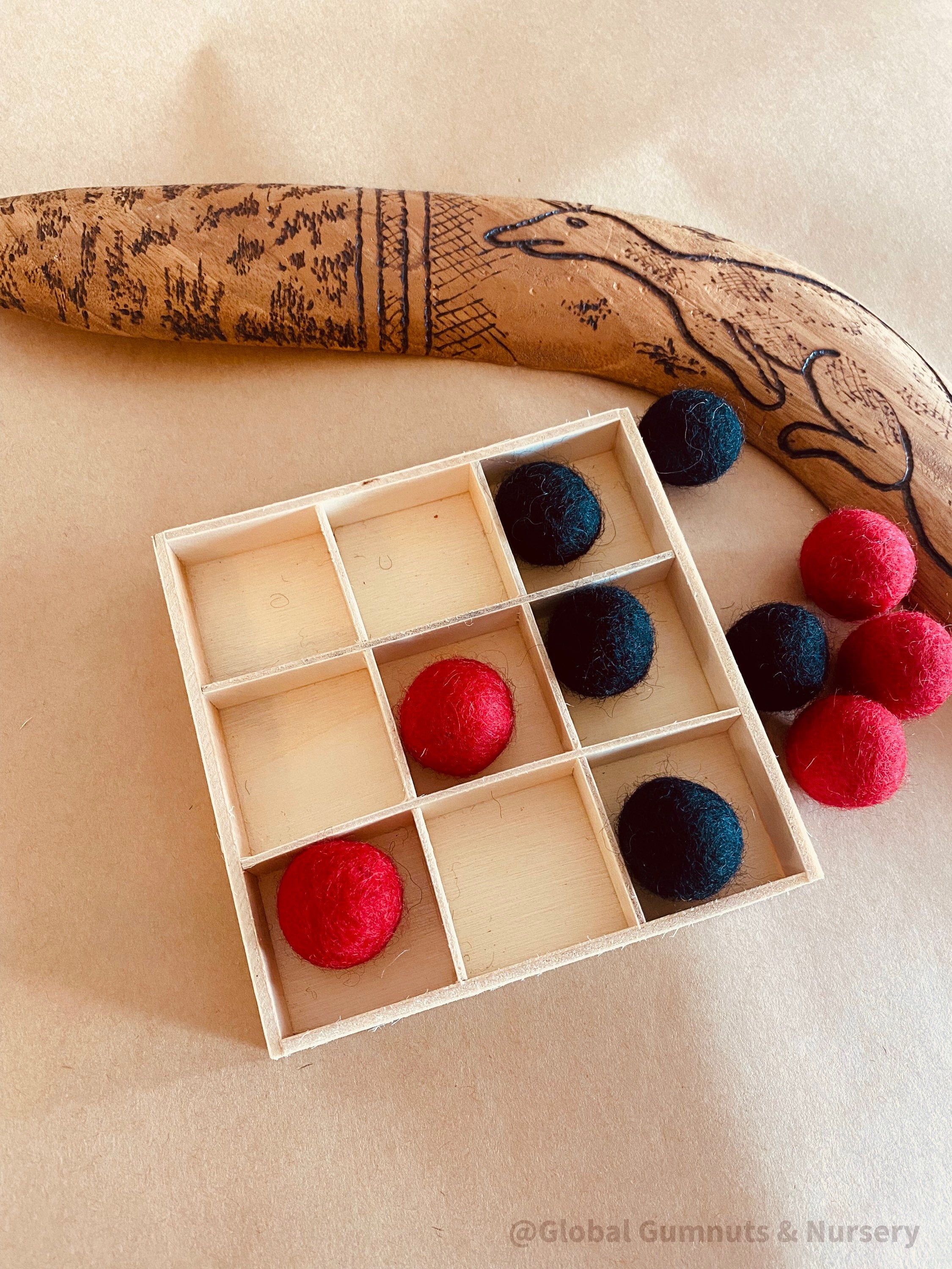 Aboriginal Naughts + Crosses Set: NAIDOC Week-themed educational play game.