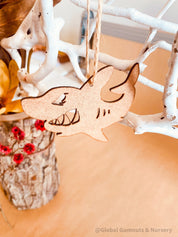 Frilled Neck Lizard Christmas Ornament: Australian animal-themed ornament for holiday decor.