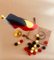 Aboriginal Naughts + Crosses Set: NAIDOC Week-themed educational play game.