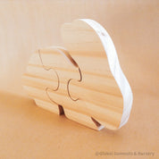 Rabbit Puzzle – Eating Rabbit Design: Handcrafted wooden puzzle featuring a cute rabbit, perfect for Easter decorations or small world play.