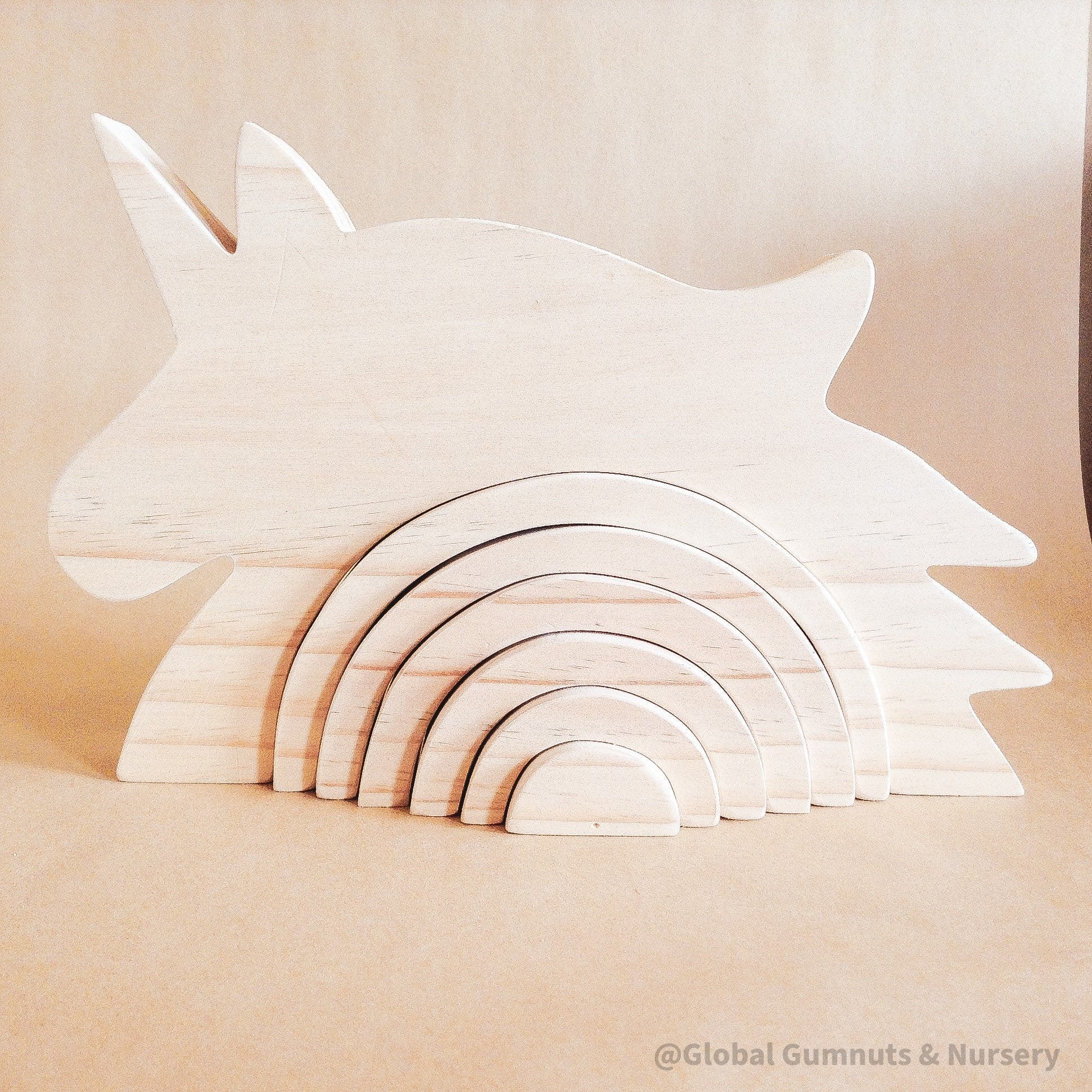 Wooden Unicorn Rainbow – Seven-Piece Set: Magical seven-piece wooden unicorn set, ideal for imaginative play or decor.
