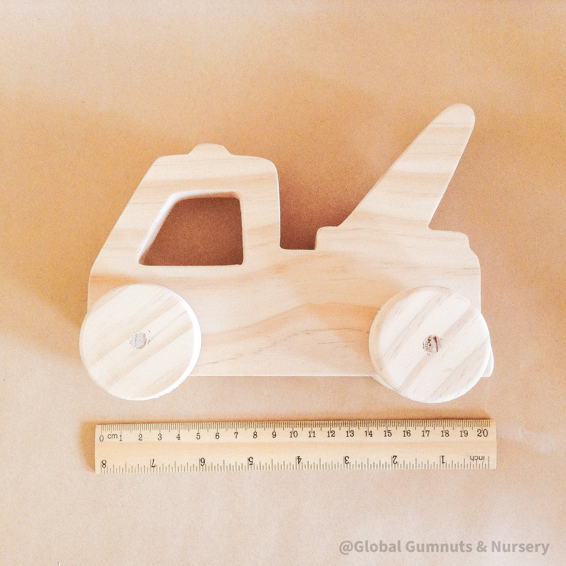 Tow Truck Push Pull Toy – My First Car Gift: Wooden tow truck toy designed for toddlers, perfect for imaginative play.