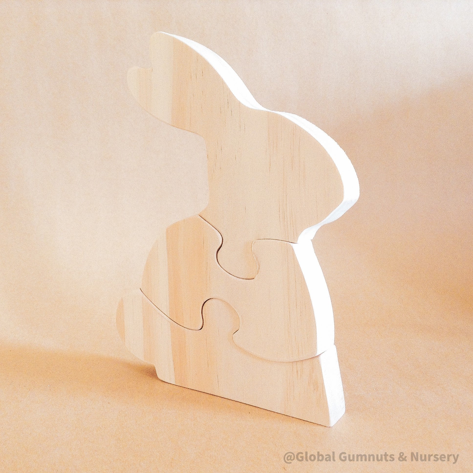 Rabbit Puzzle – Easter Celebration Table Piece: Two-eared rabbit puzzle, perfect for Easter decor or as a playful tabletop item.