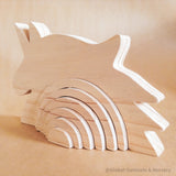 Ensemble de sept pièces en bois licorne arc-en-ciel