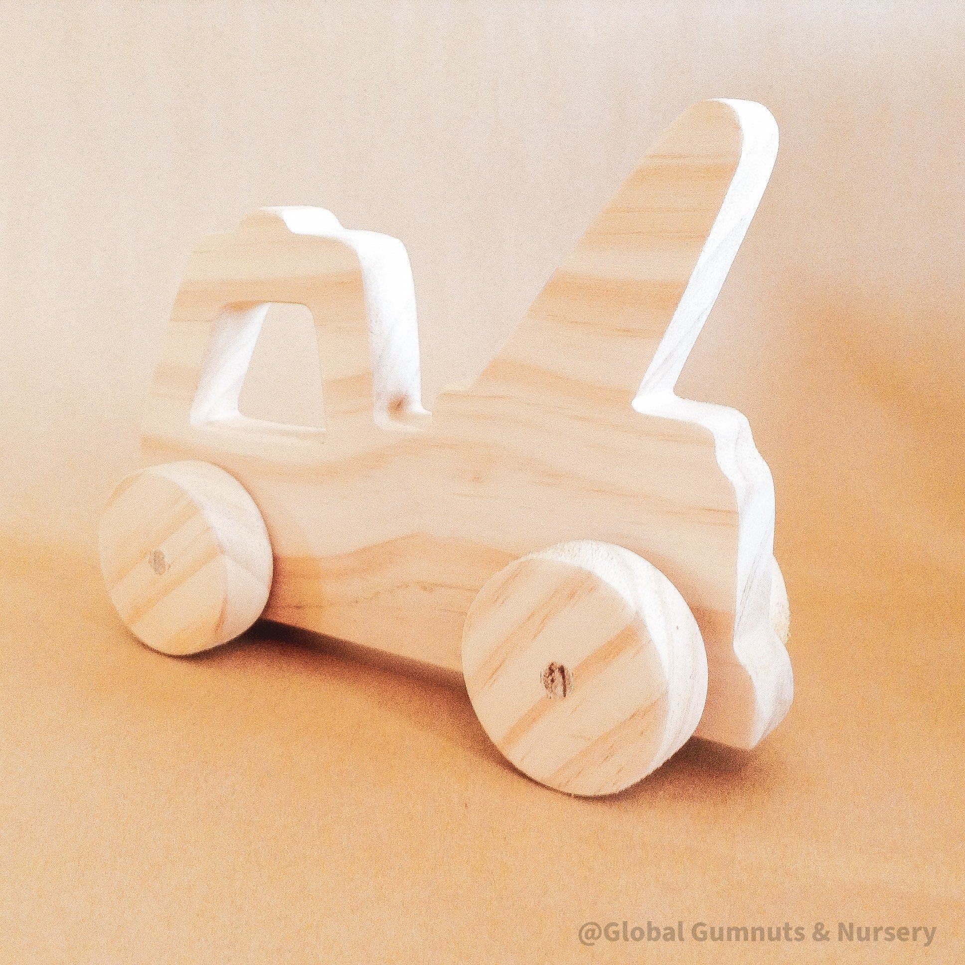 Tow Truck Push Pull Toy – My First Car Gift: Wooden tow truck toy designed for toddlers, perfect for imaginative play.