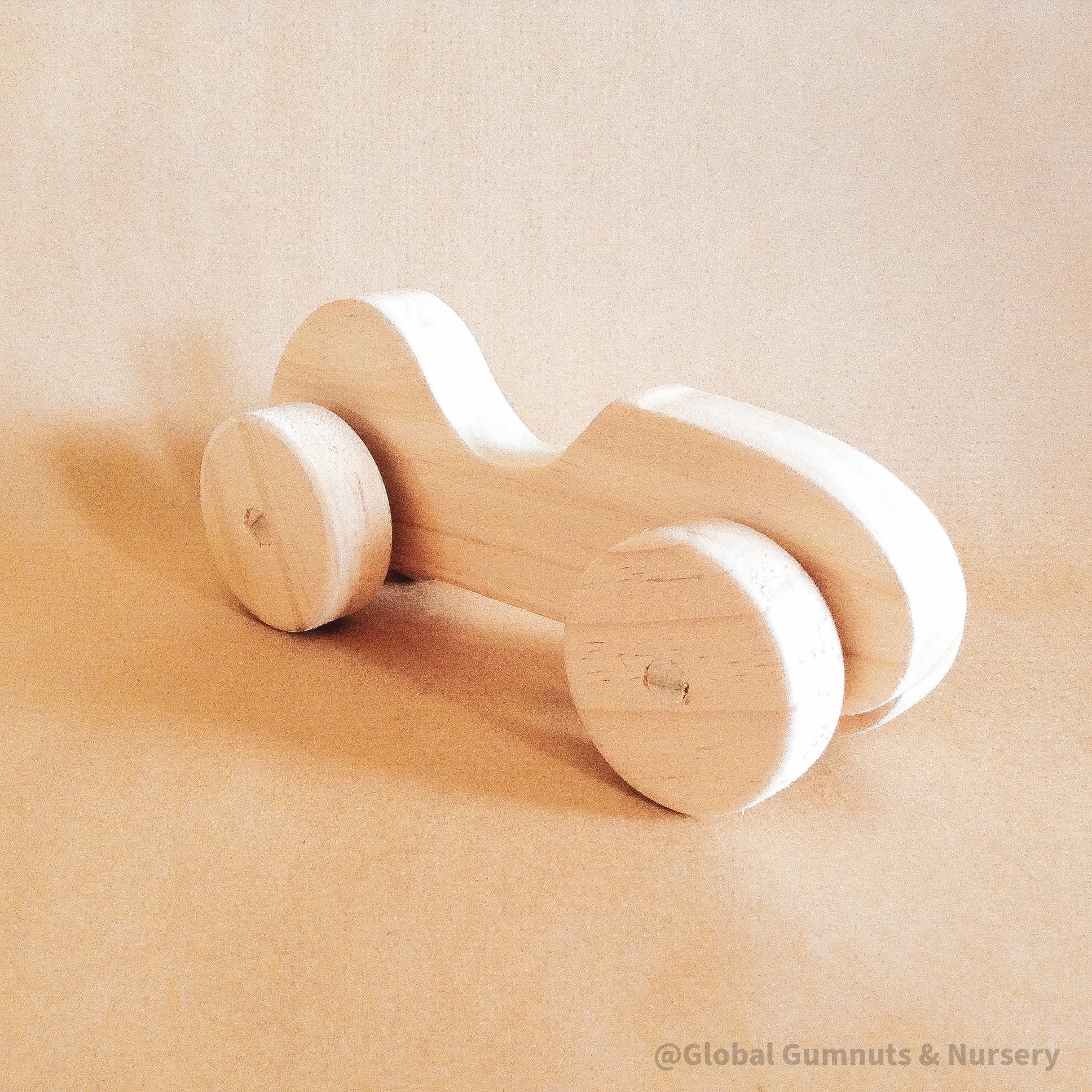Race Car Push Pull Toy – My First Car Gift: Wooden push-pull toy car, perfect for young children exploring vehicle play.