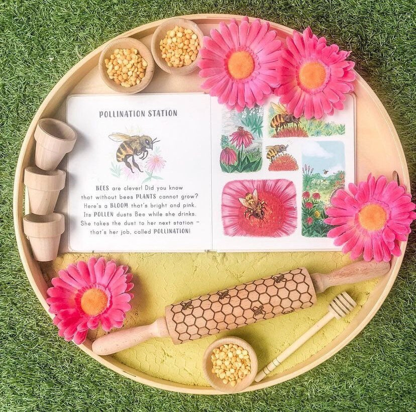 Natural mini wooden flower pots, ideal for sensory play, small-world setups, or gardening fun.
