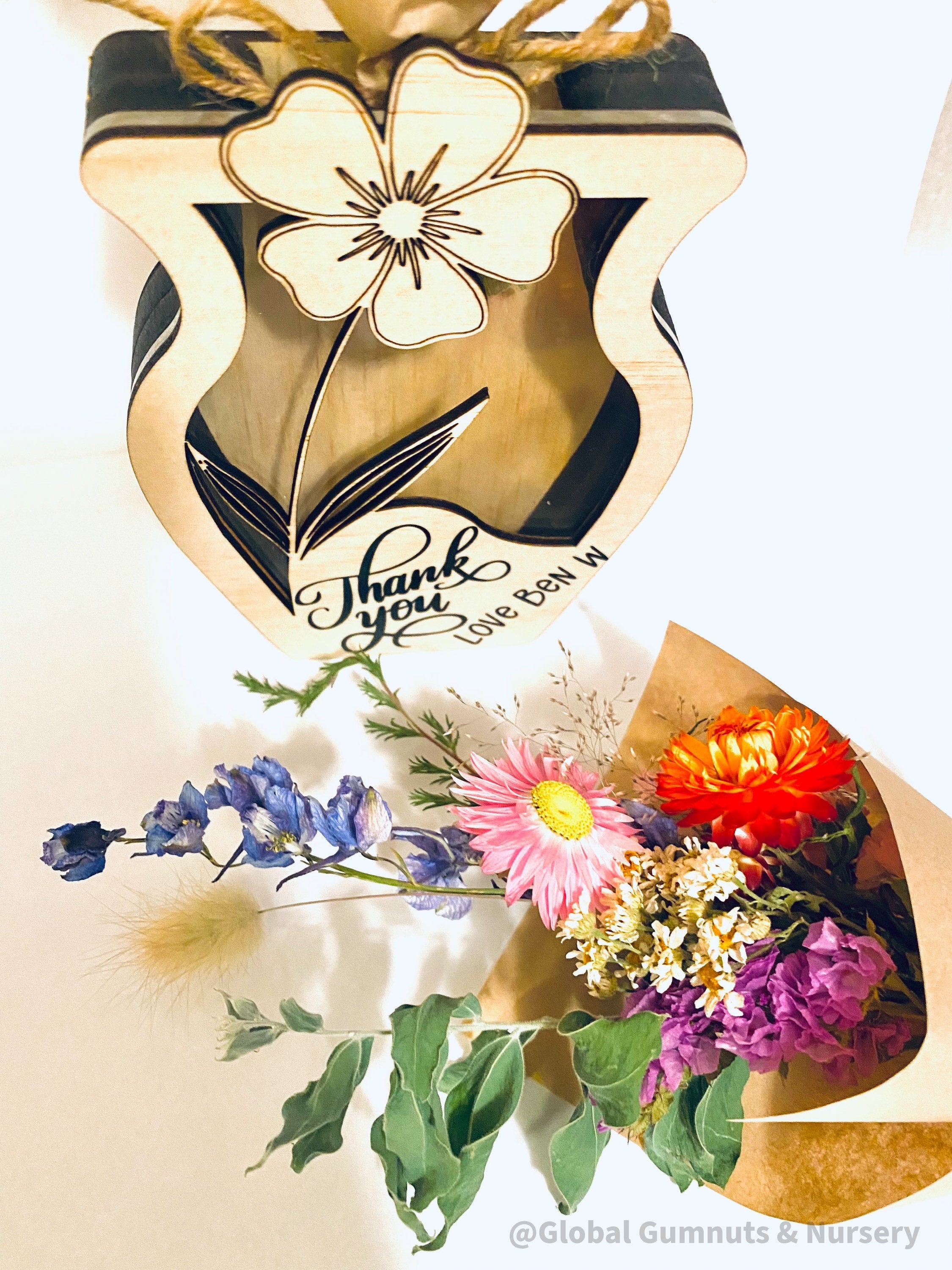 Dried Flower Posies: Organic dried flowers for craft or decorative purposes.