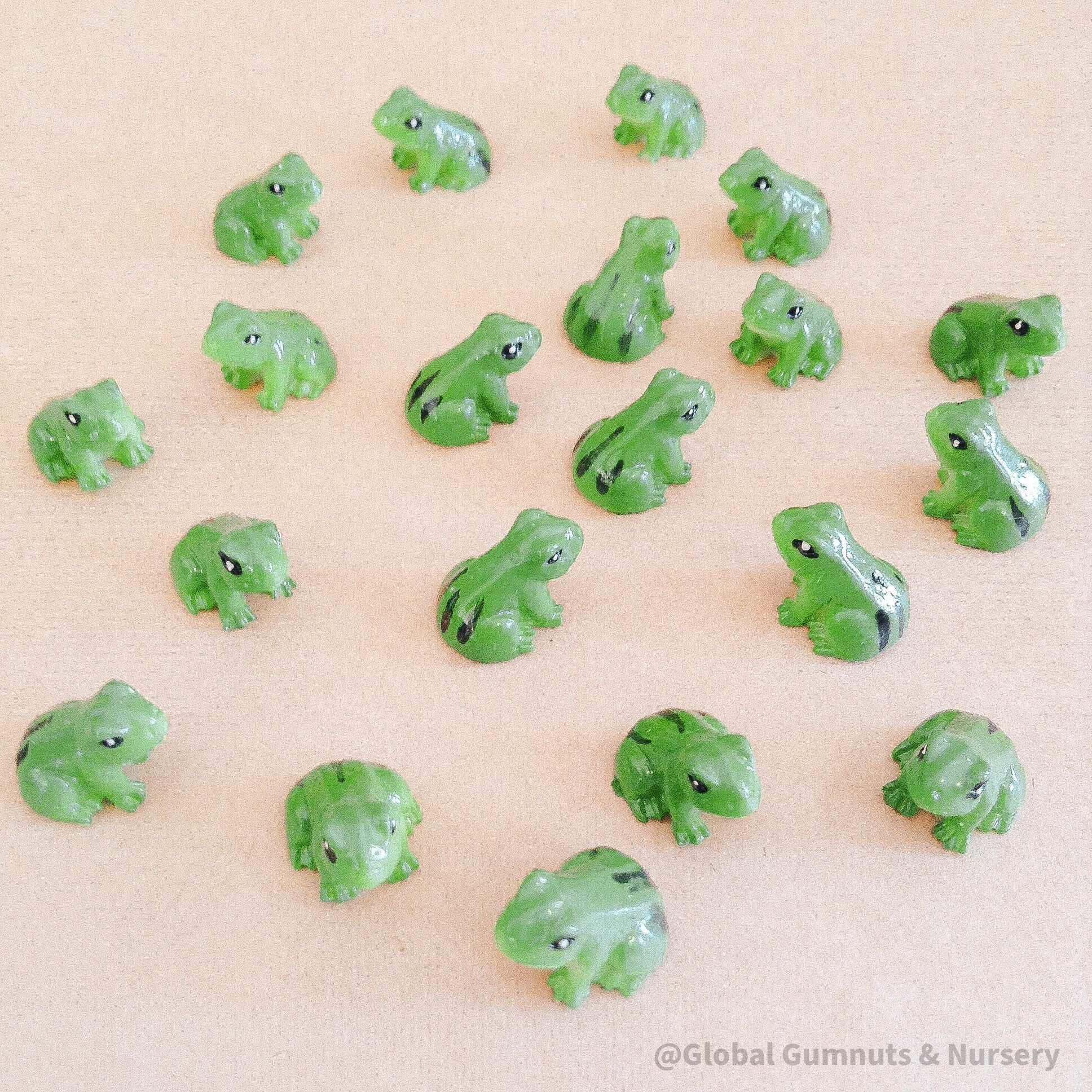 mini resin frogs: tiny resin frogs, perfect for terrariums or fairy garden decor.