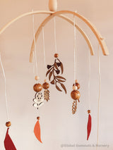 Móvil de otoño para guardería de bebé