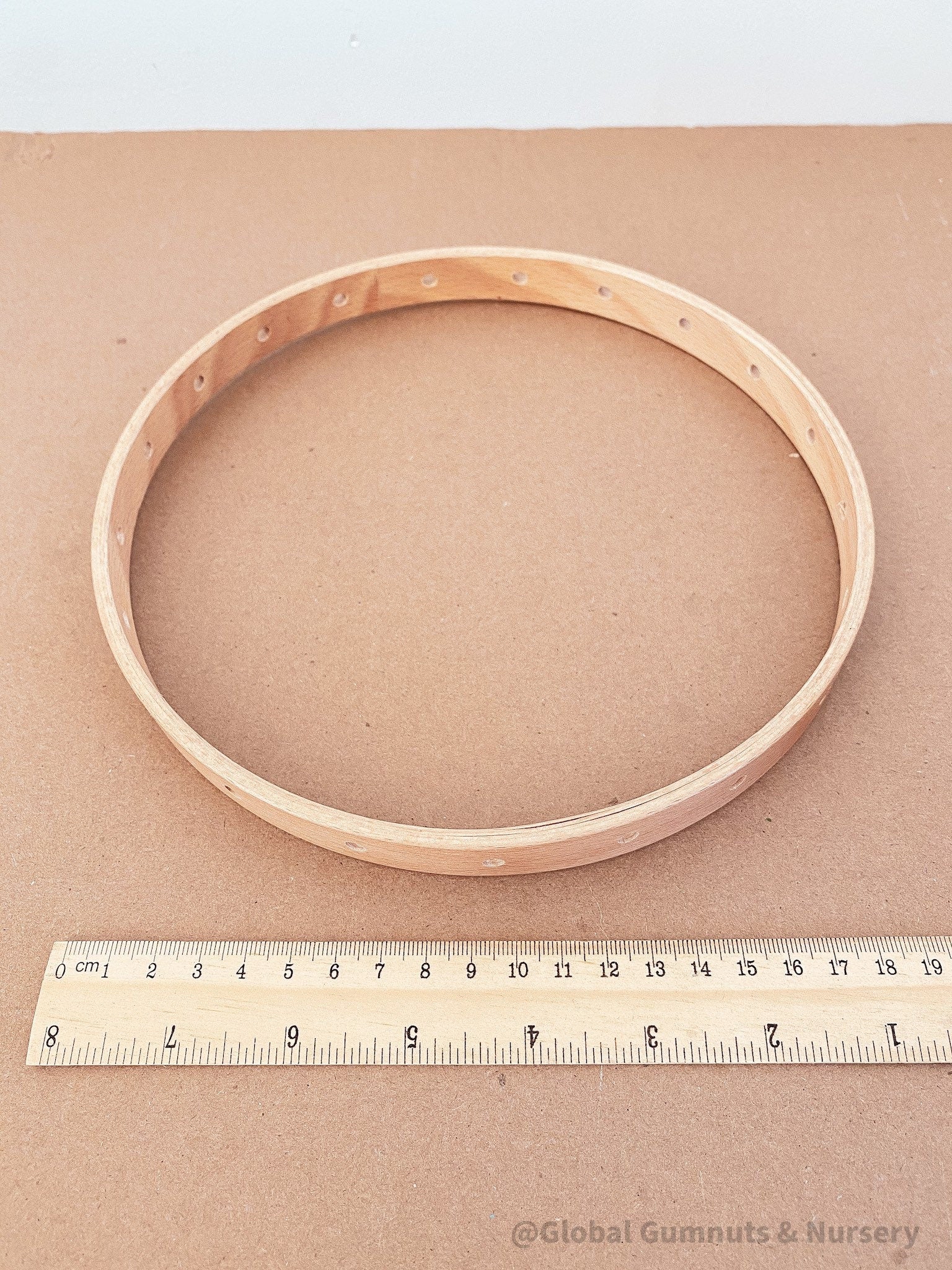Round mobile wooden baby mobile (18cm), a DIY knitting loom for crafts and baby decor.
