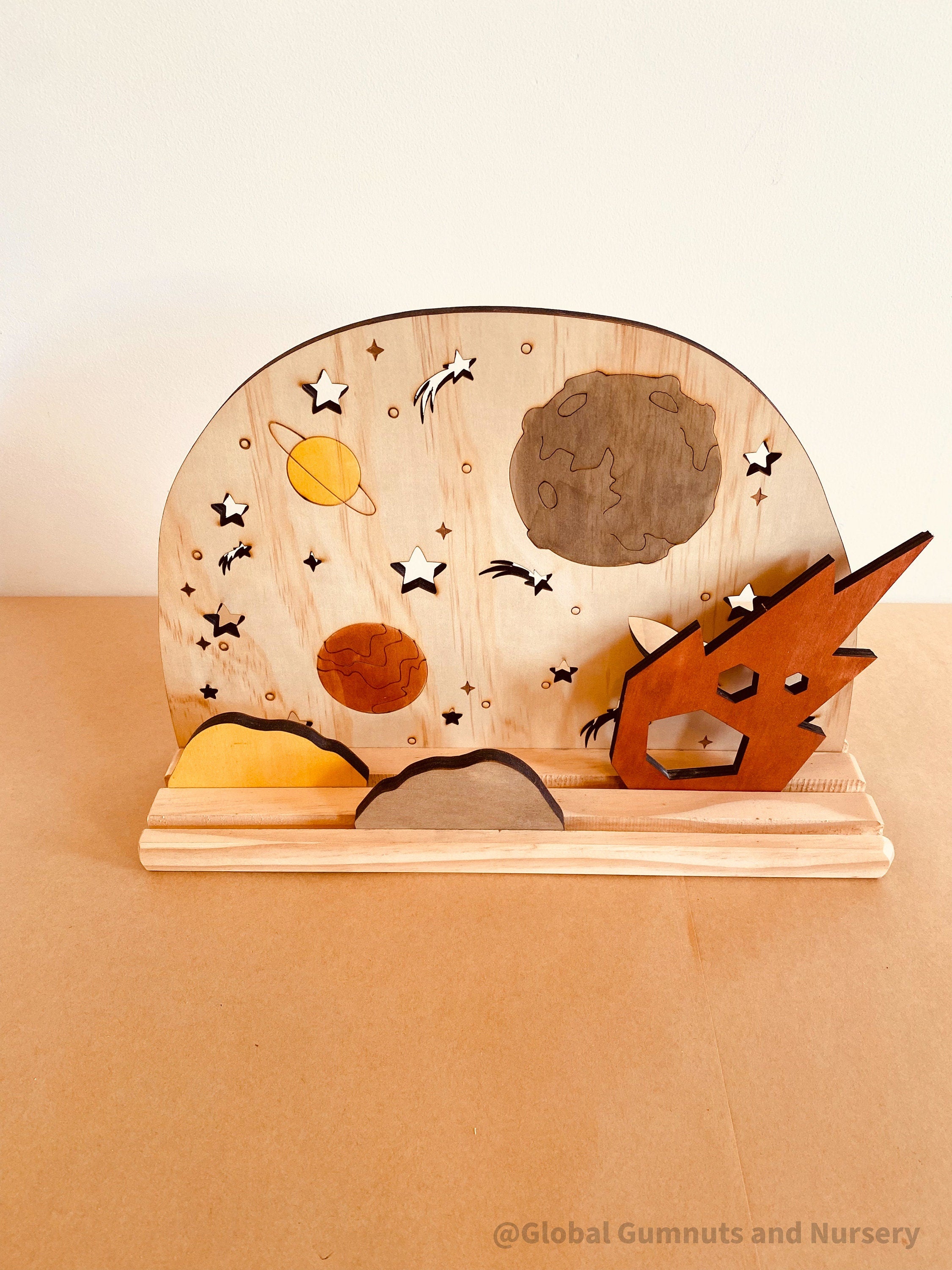 Space Story Stage: Space adventure play set with planets and stars.