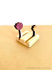 Mini Flower Display Story Stage: Floral display pieces for imaginative storytelling play.