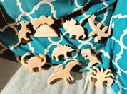 wooden dinosaur set: 10-piece wooden dinosaur set for prehistoric play.