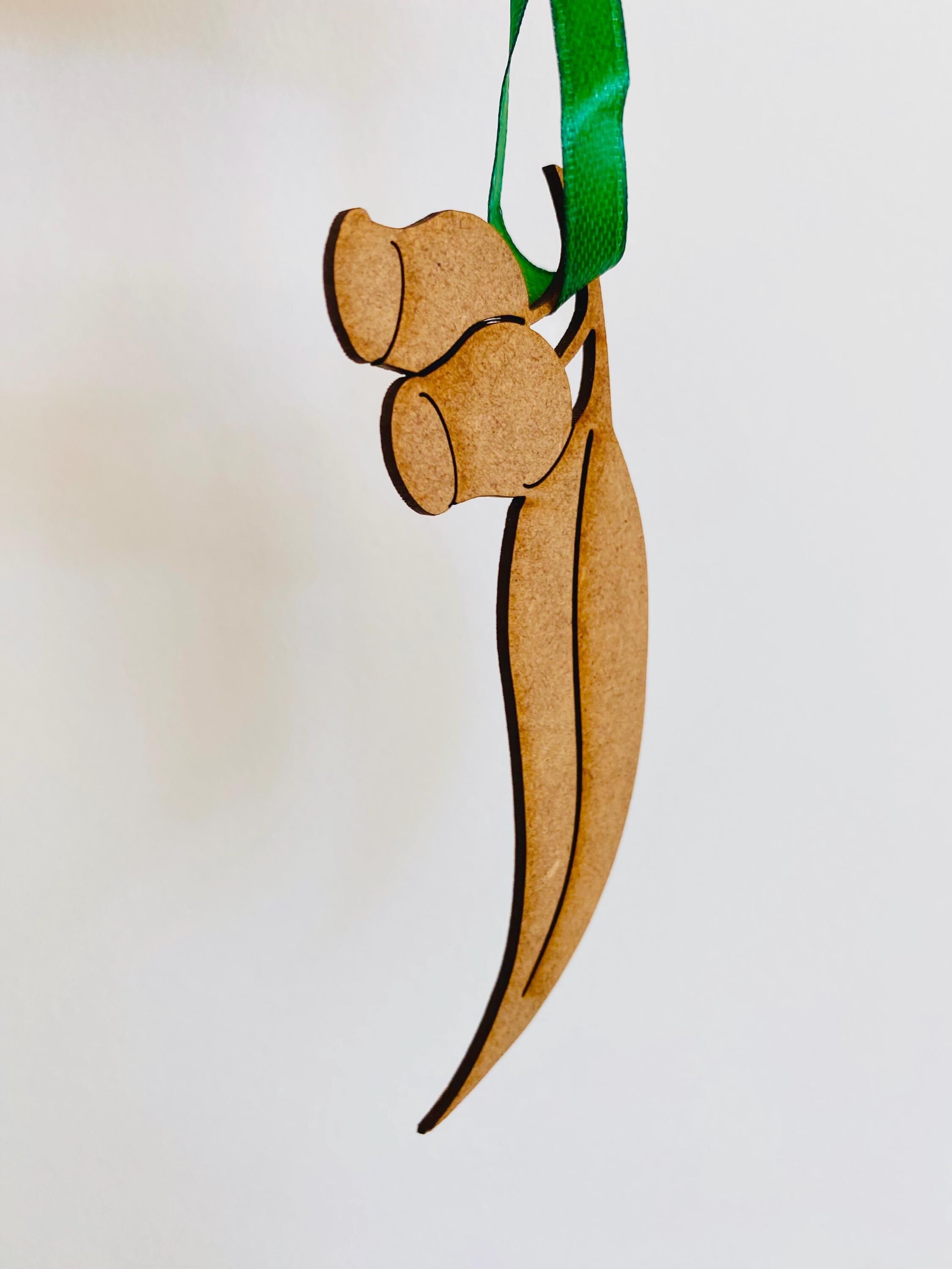 Gum leaves Ornament: Australian gumleaf ornament for Christmas decor.