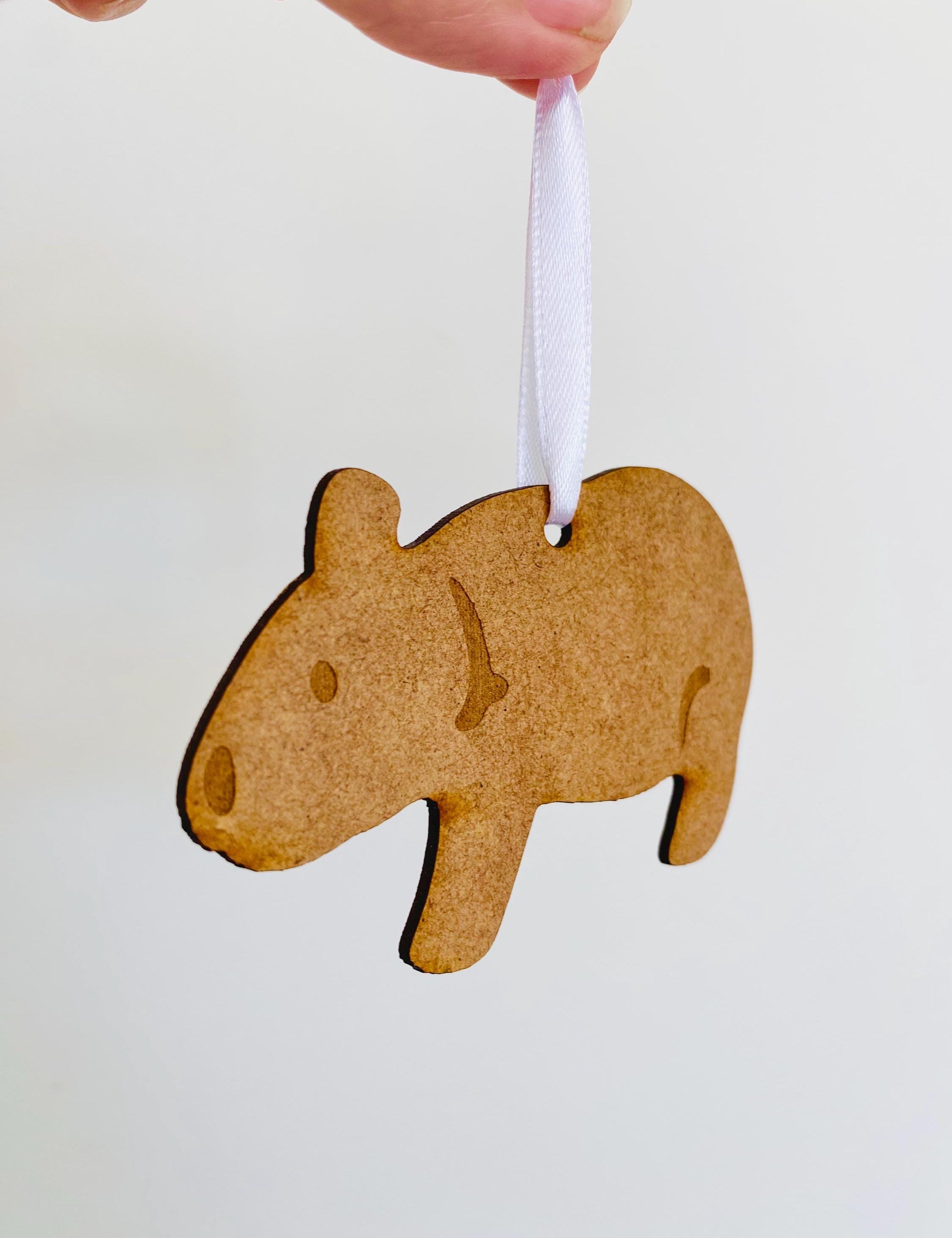 Wombat Ornament: Christmas tree ornament showcasing a native wombat.