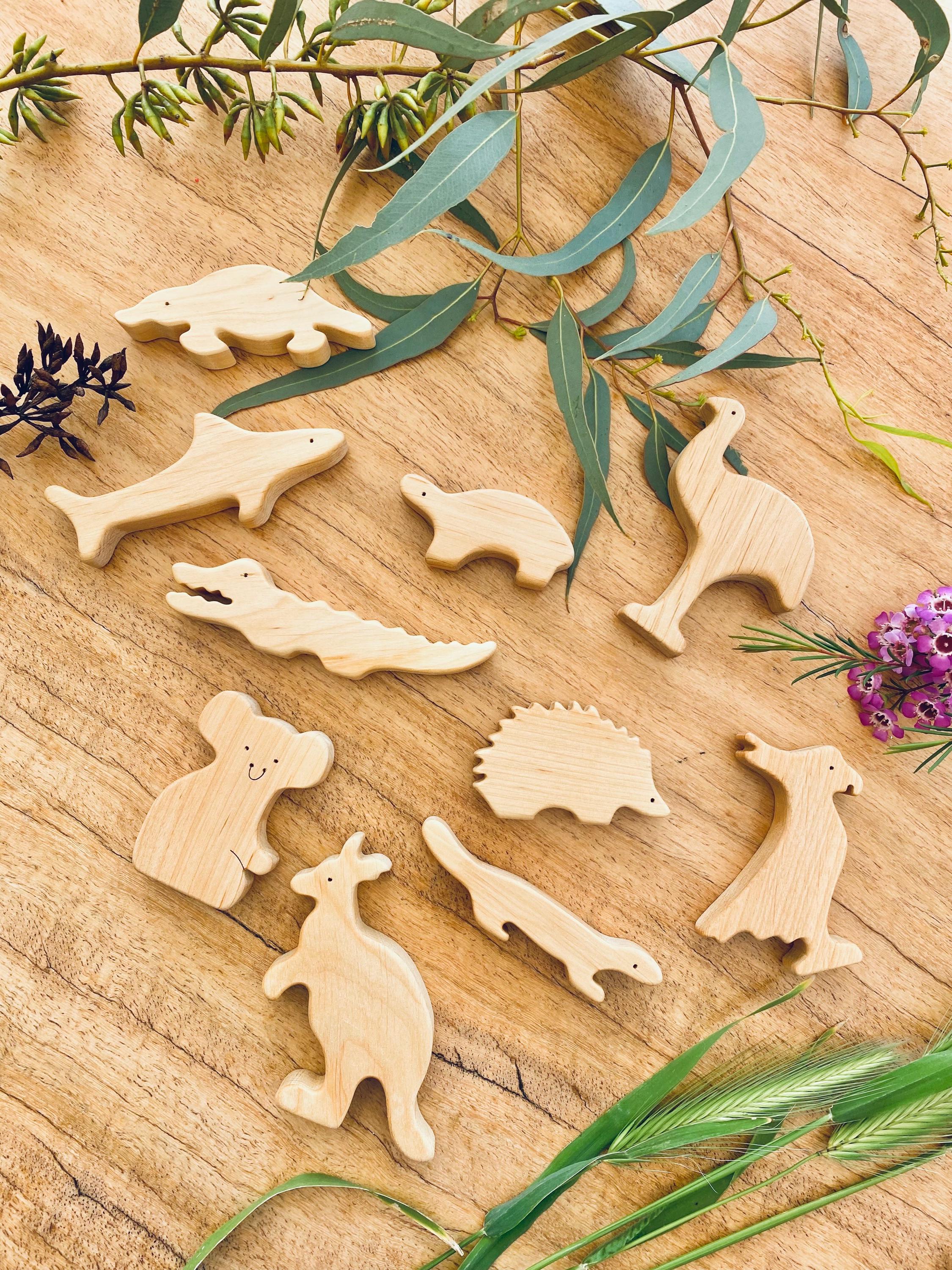australian wood animals set: 10 wooden australian animals for creative play and learning.